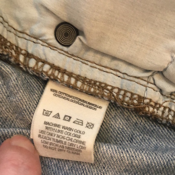 FREE PEOPLE Runaway Denim Slouchy Cut Off Shorts - sz 29 - Picture 10 of 10